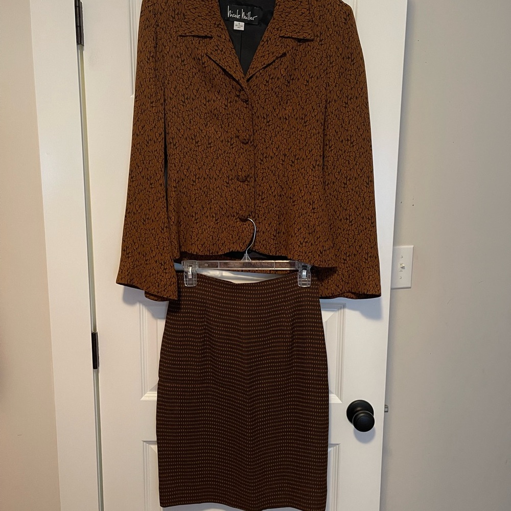 Nicole Miller Skirt & Blazer/Jacket Suit Sz 6